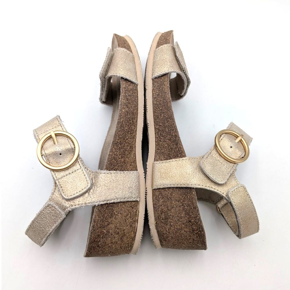 Munro Sintra Hook & Loop Wedge Sandals Women's Size Gold/Tan Size US8M EU38.5 - Picture 9 of 10